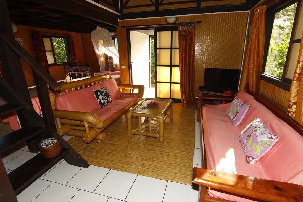 Pension Hibiscus Tahaa Uturoa ภายนอก รูปภาพ