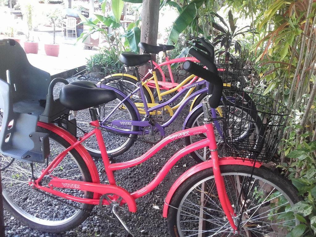 Pension Hibiscus Tahaa Uturoa ภายนอก รูปภาพ