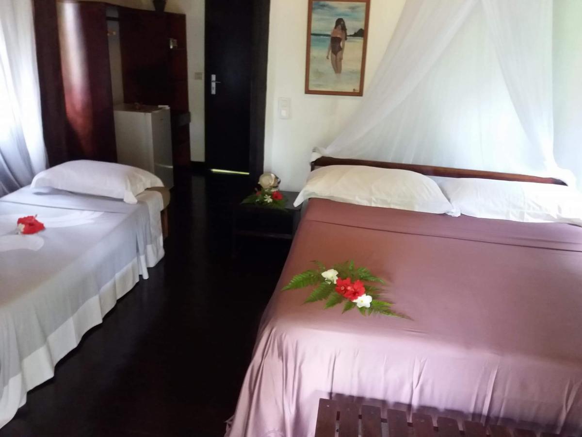 Pension Hibiscus Tahaa Uturoa ภายนอก รูปภาพ