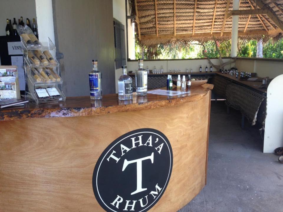 Pension Hibiscus Tahaa Uturoa ภายนอก รูปภาพ